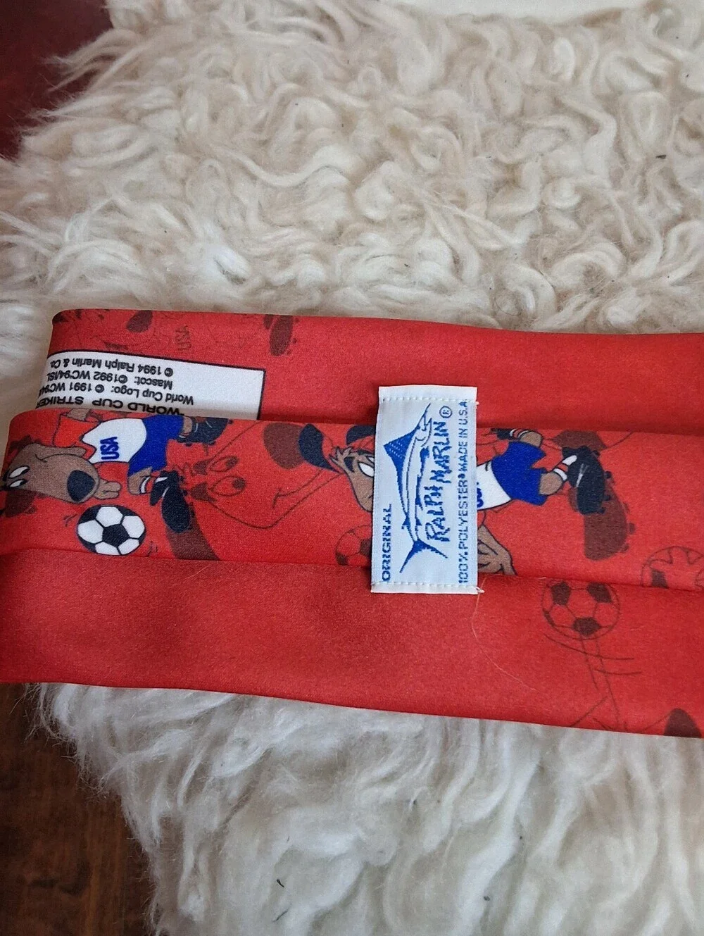 Vintage World Cup USA 94 Soccer Novelty Tie Red Cartoon Dog Necktie Unwornd